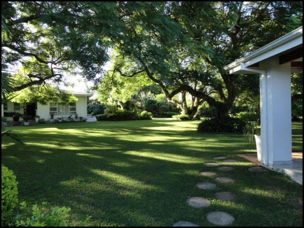 Mtuba Manor Guest House Mtubatuba Exterior foto